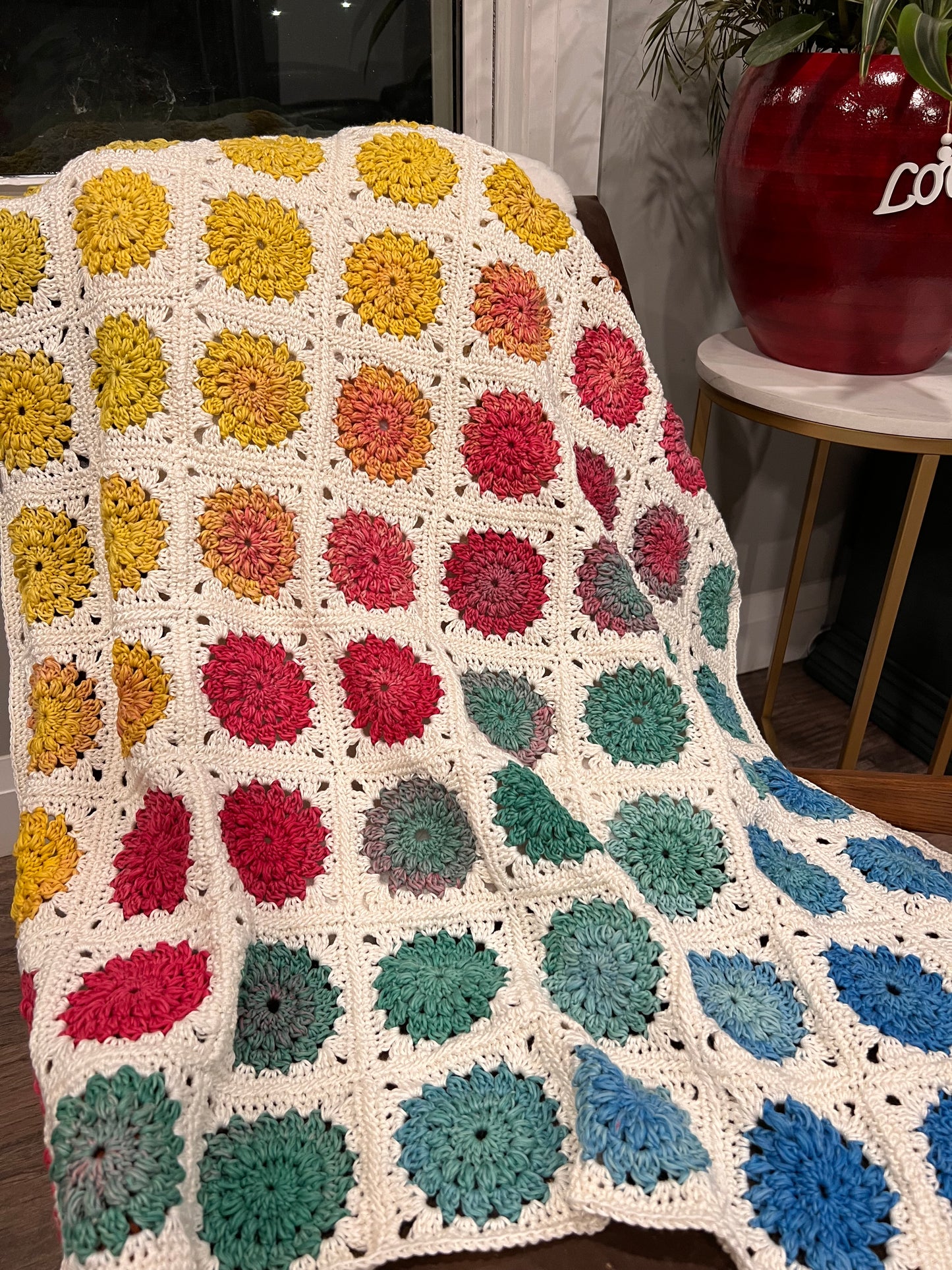 'Twister in Ombre' Crochet Throw 33" x 44"